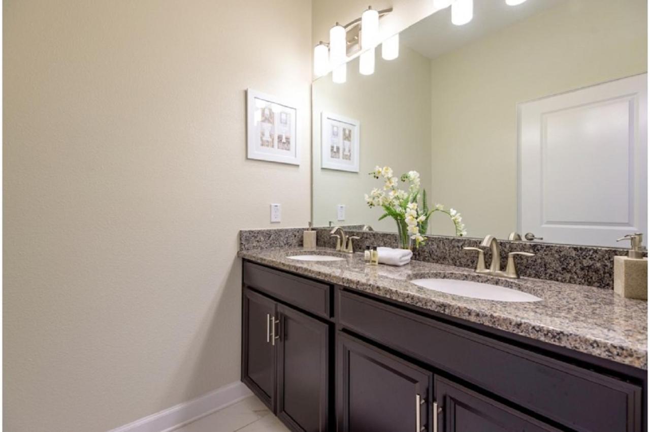 Four-Bedroom Townhome Kissimmee أورلاندو المظهر الخارجي الصورة